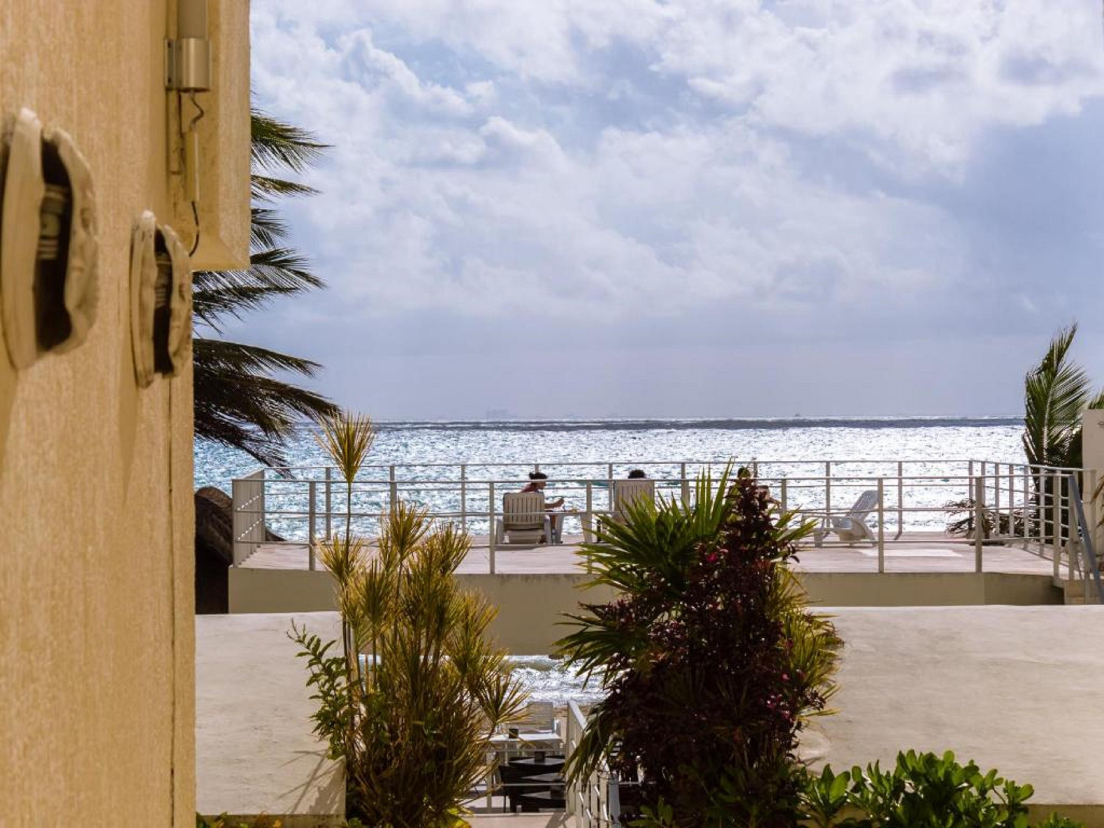 Luciana Hotel & Beach Club プレヤデルカーメン エクステリア 写真