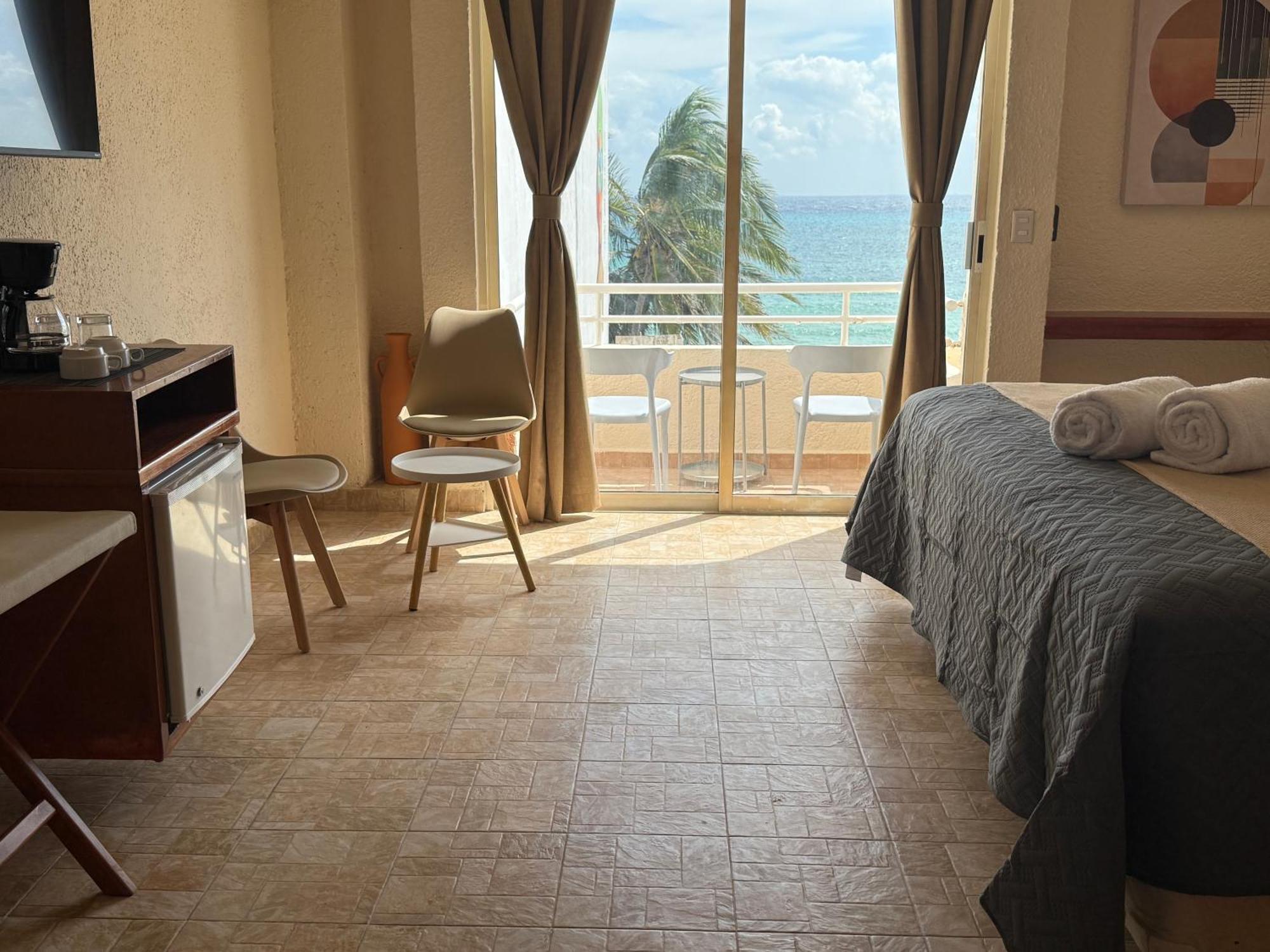 Luciana Hotel & Beach Club プレヤデルカーメン 部屋 写真