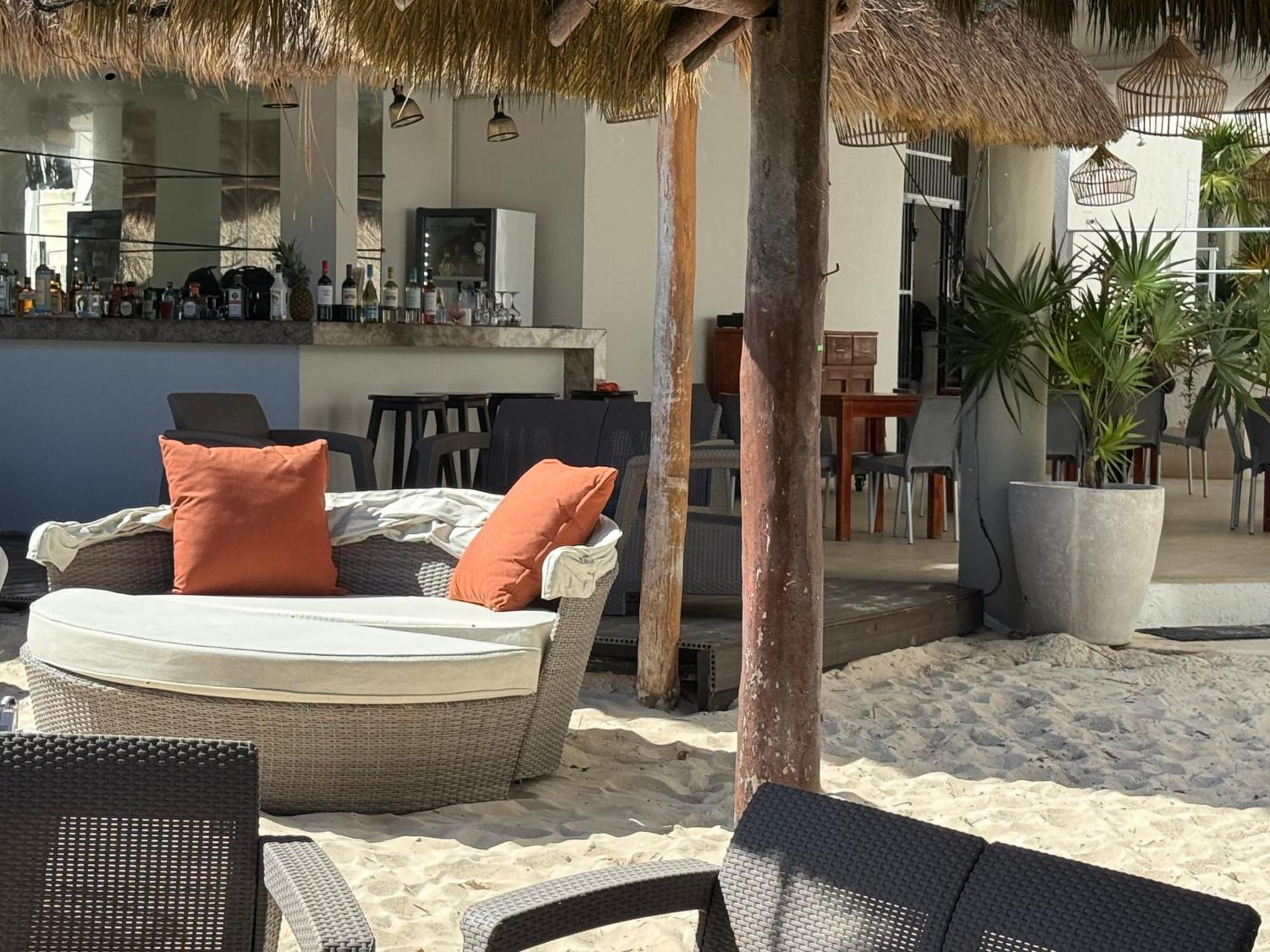 Luciana Hotel & Beach Club プレヤデルカーメン エクステリア 写真